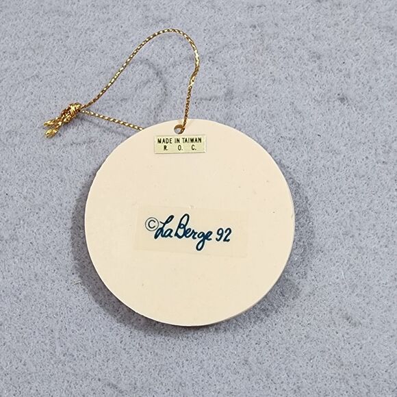 La Berge 1992 LOVE YOU Girl Basket of Flowers Christmas Tree Ornament Vintage - Picture 2 of 3